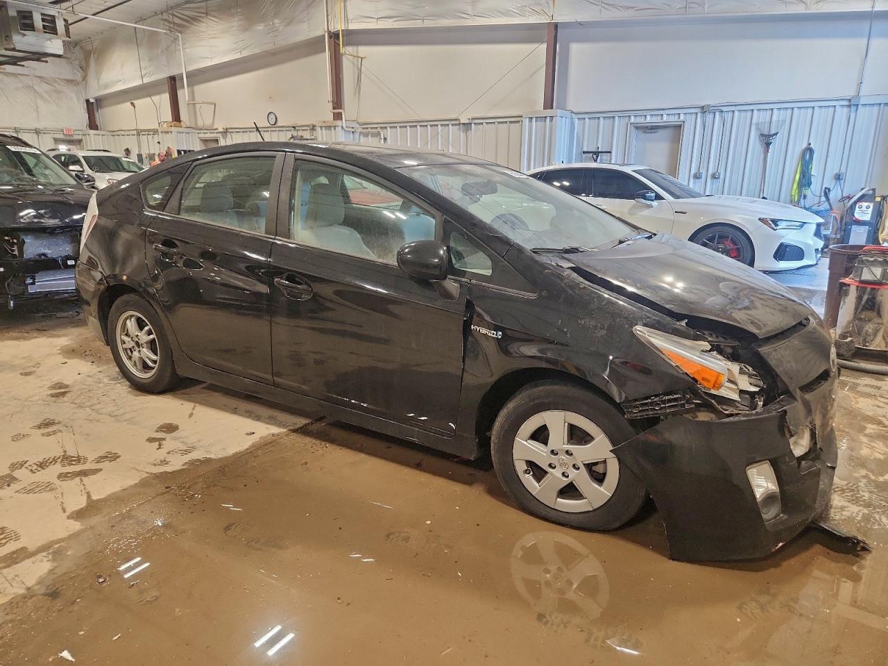 2010 TOYOTA PRIUS photo 4