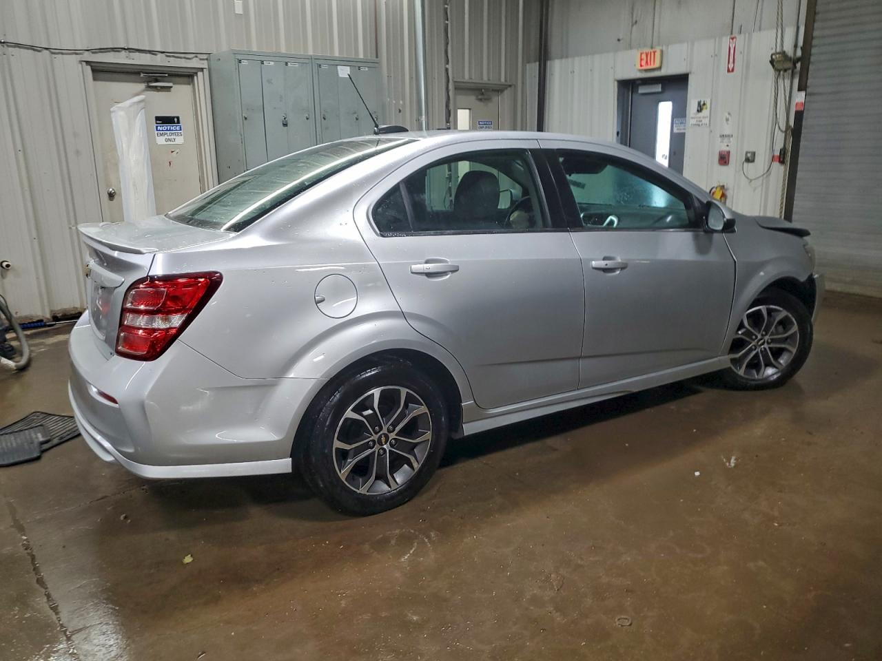 2017 CHEVROLET SONIC LT photo 3