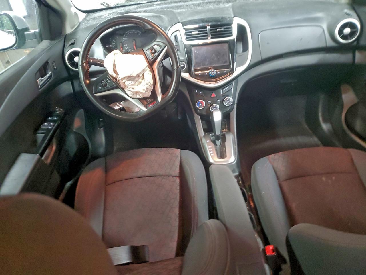 2017 CHEVROLET SONIC LT photo 8