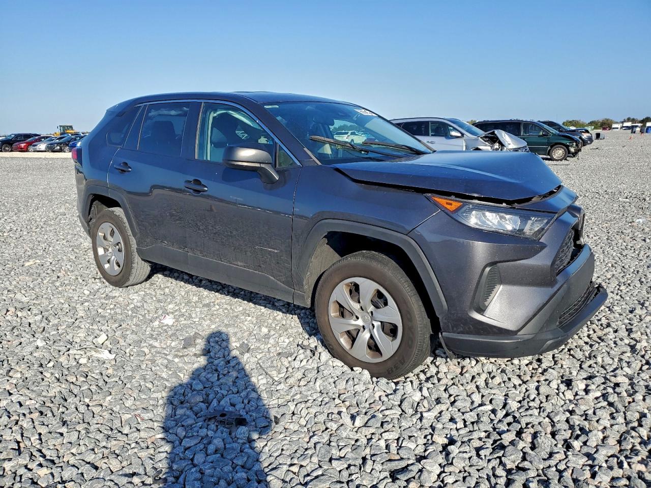 2022 TOYOTA RAV4 LE photo 4