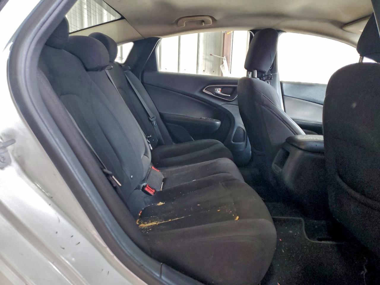 2015 CHRYSLER 200 LIMITED photo 10