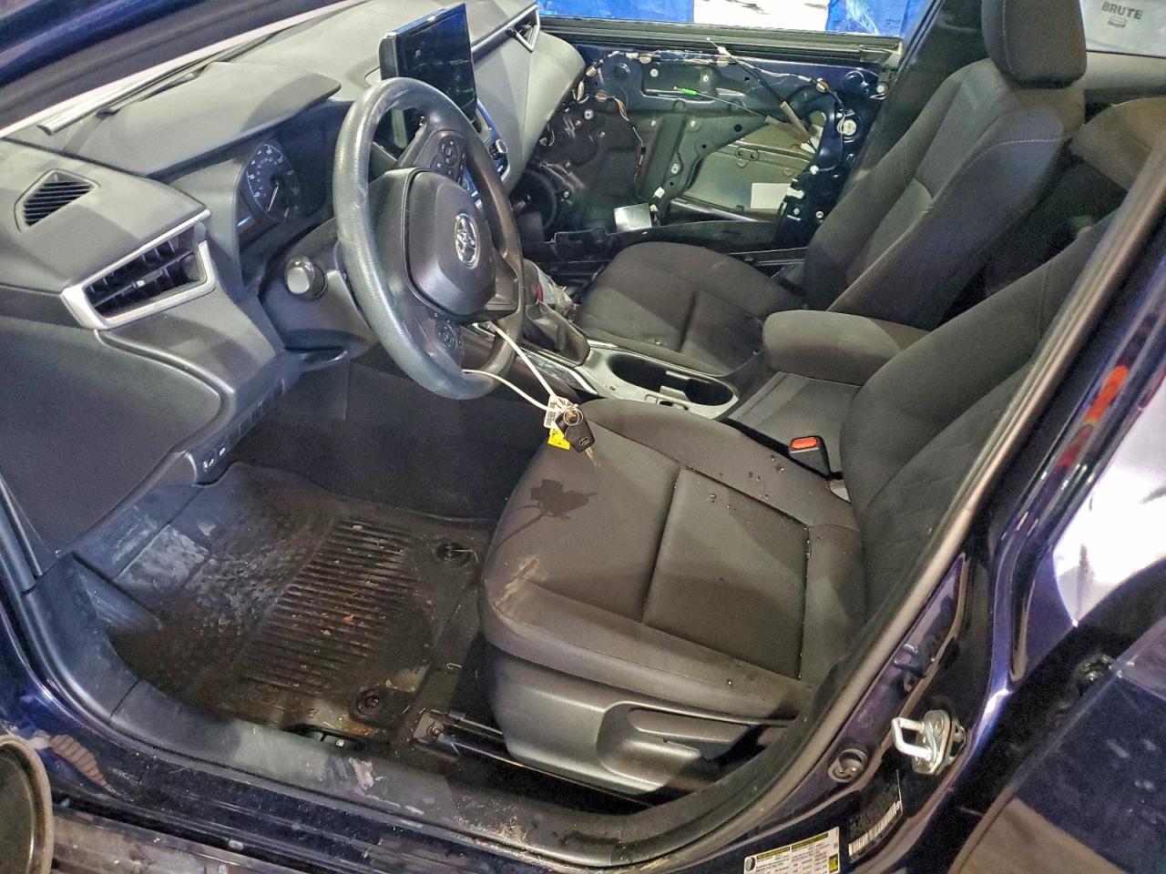 2024 TOYOTA COROLLA LE photo 7