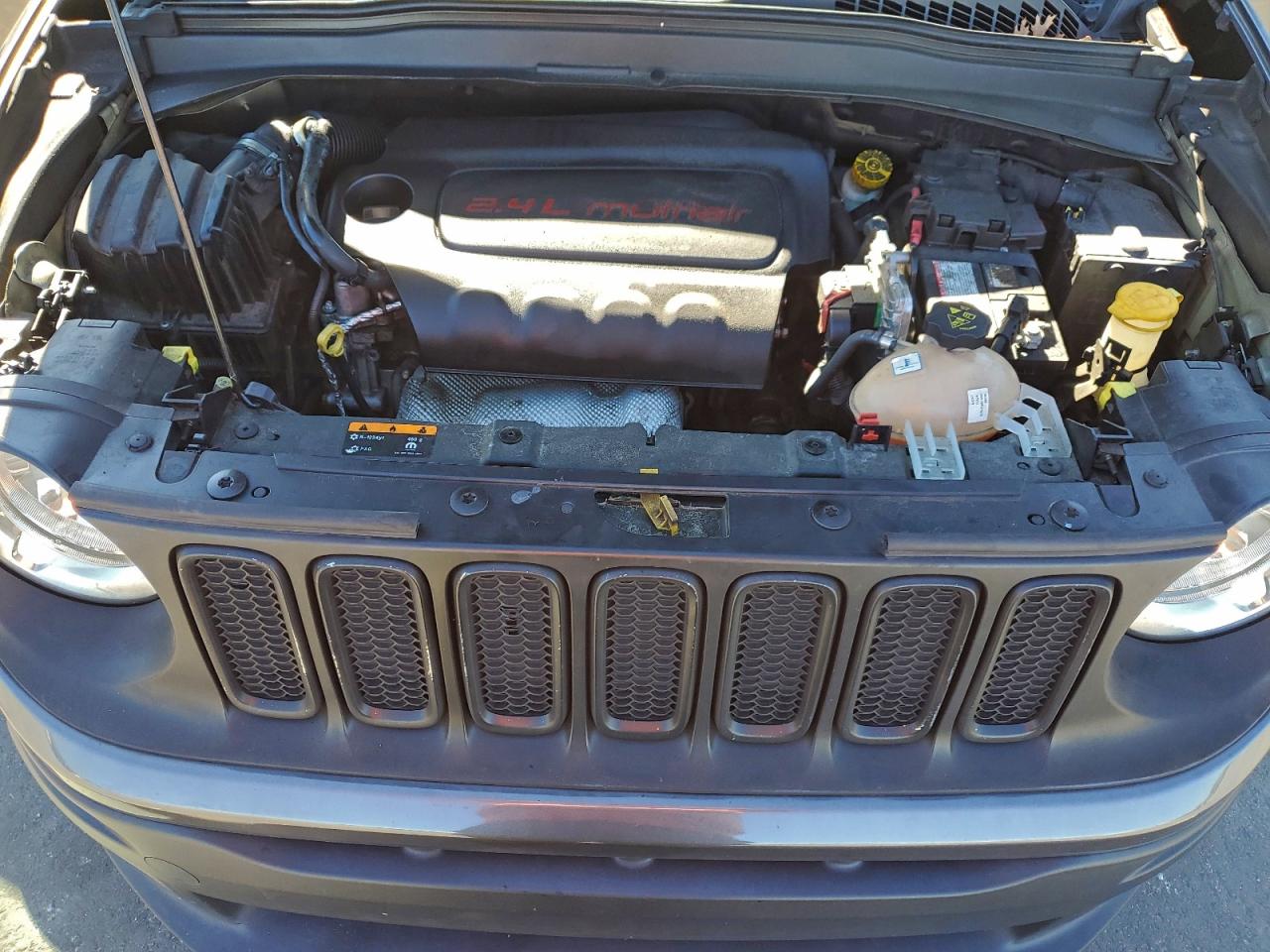 2017 JEEP RENEGADE LATITUDE photo 11