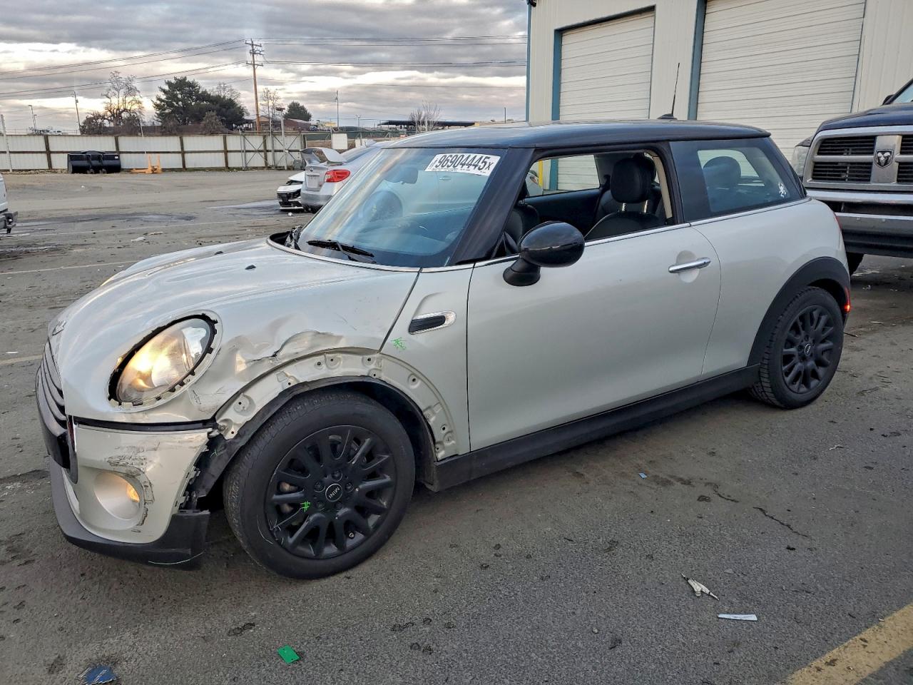 2016 MINI COOPER