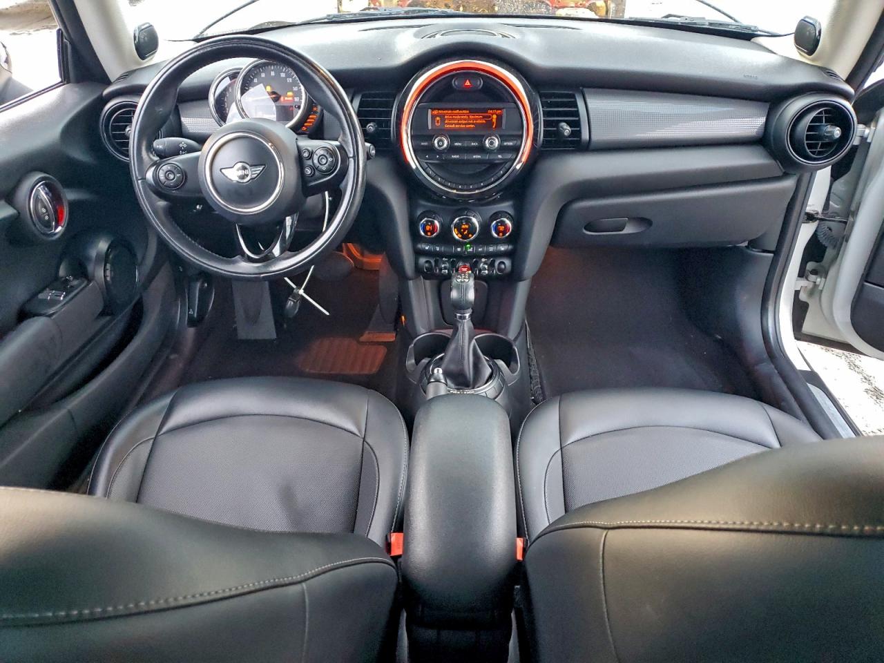 2016 MINI COOPER photo 8