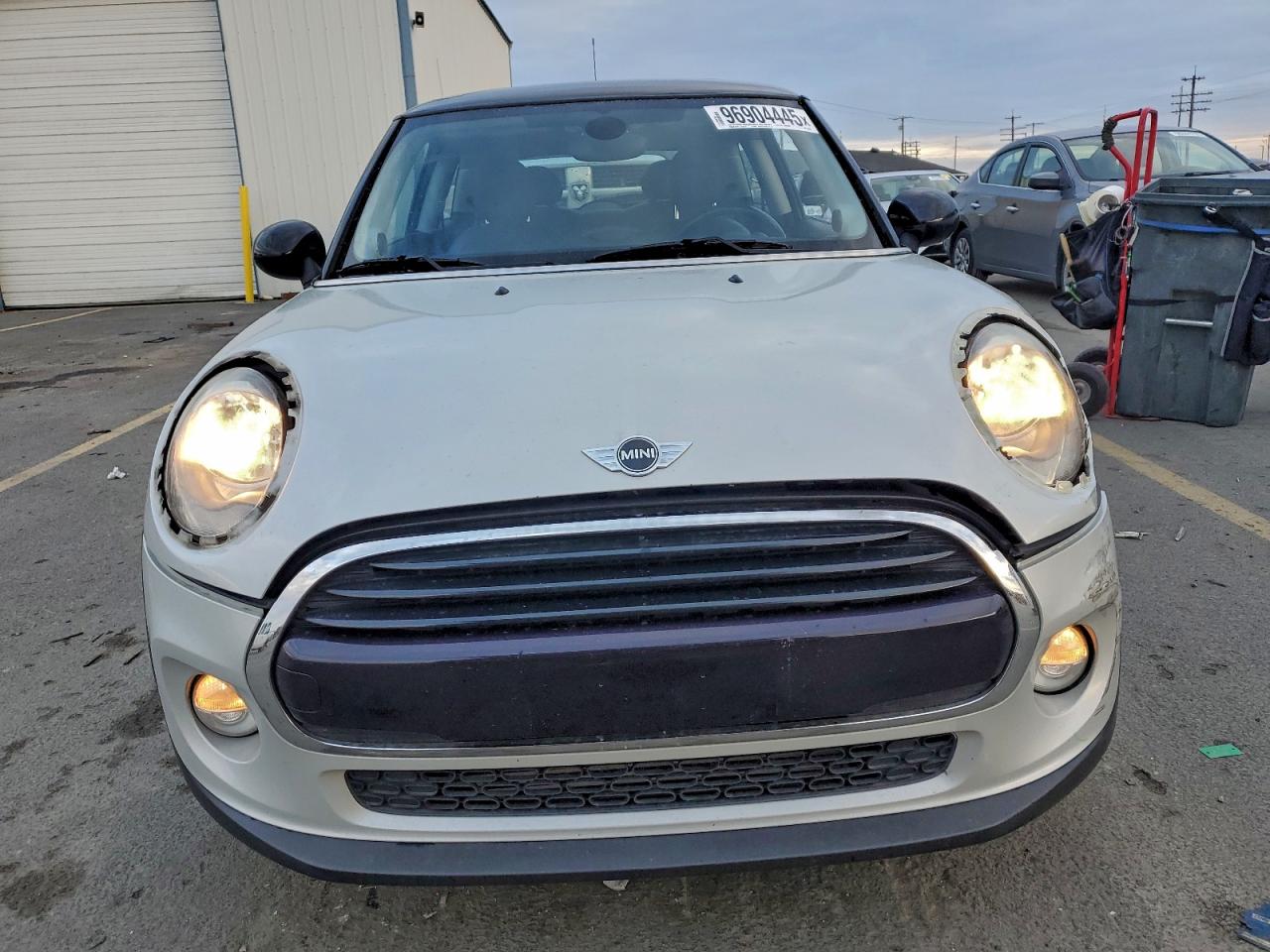2016 MINI COOPER photo 5