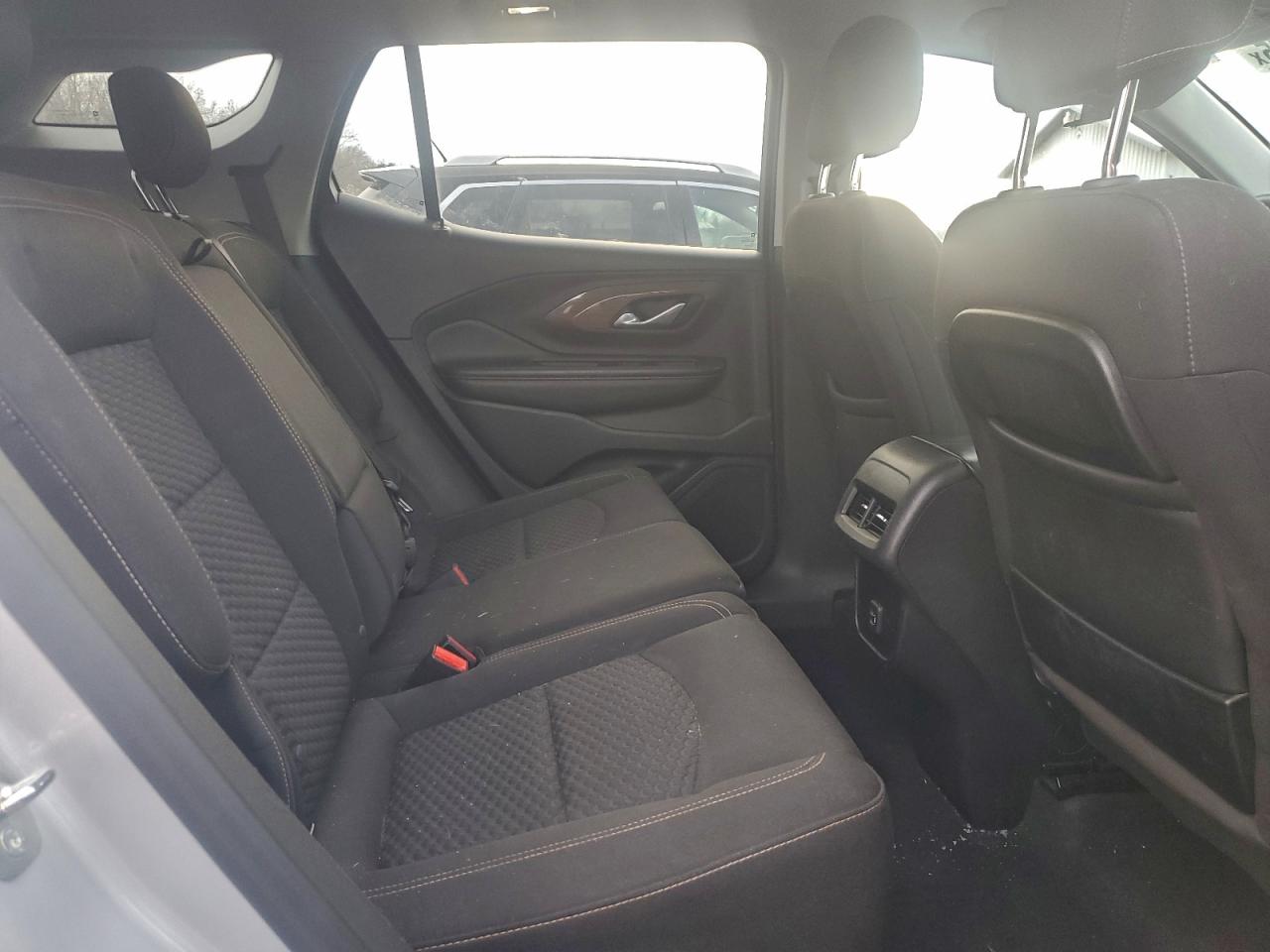 2018 GMC TERRAIN SLE photo 11