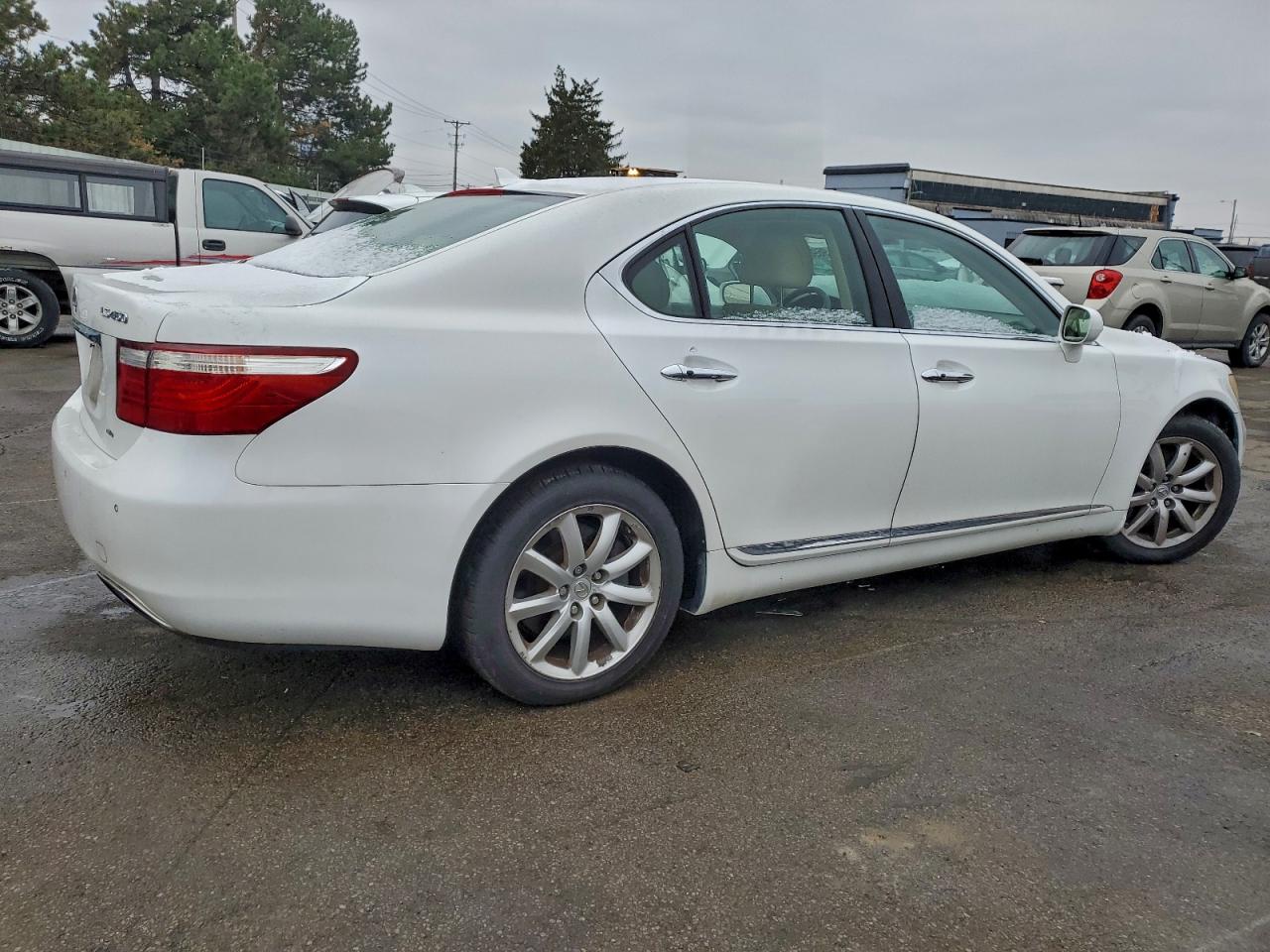 2009 LEXUS LS 460 photo 3