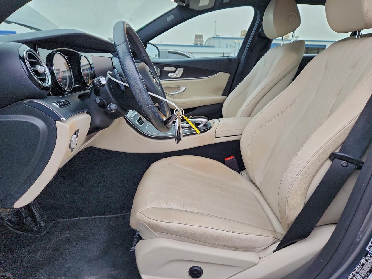 2018 MERCEDES-BENZ E 300 photo 7