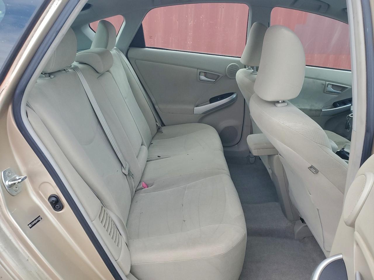 2010 TOYOTA PRIUS photo 10