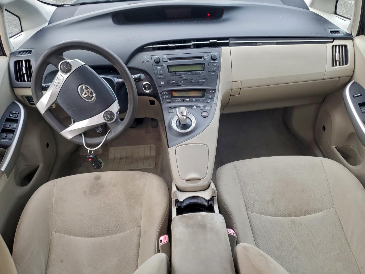 2010 TOYOTA PRIUS photo 8
