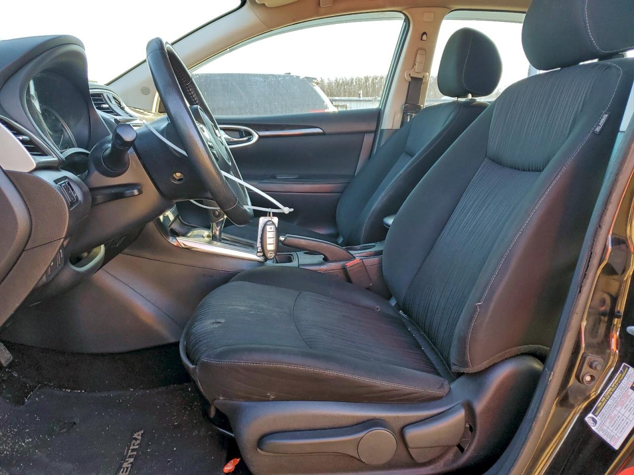 2019 NISSAN SENTRA S photo 7