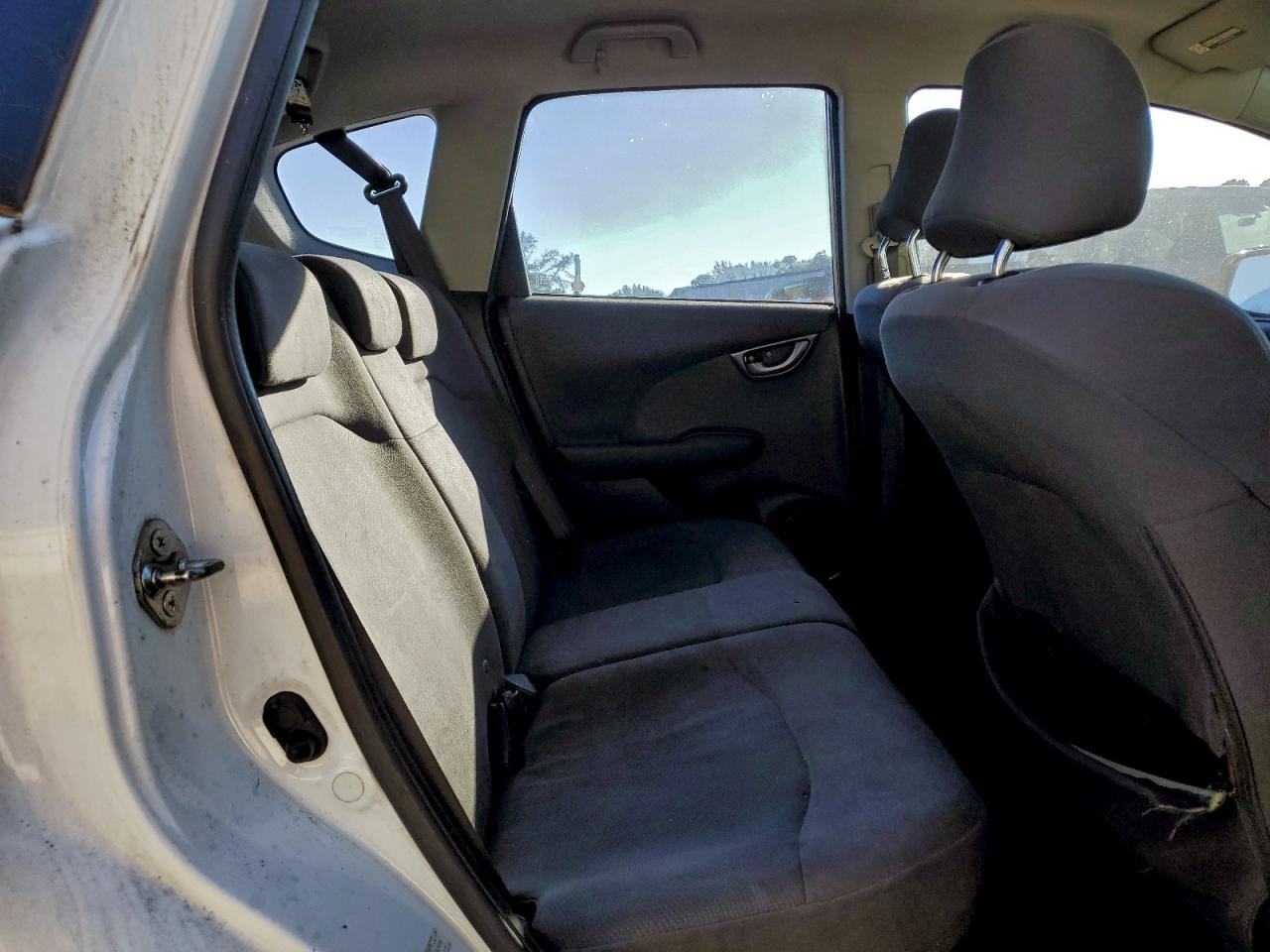 2009 HONDA FIT photo 10