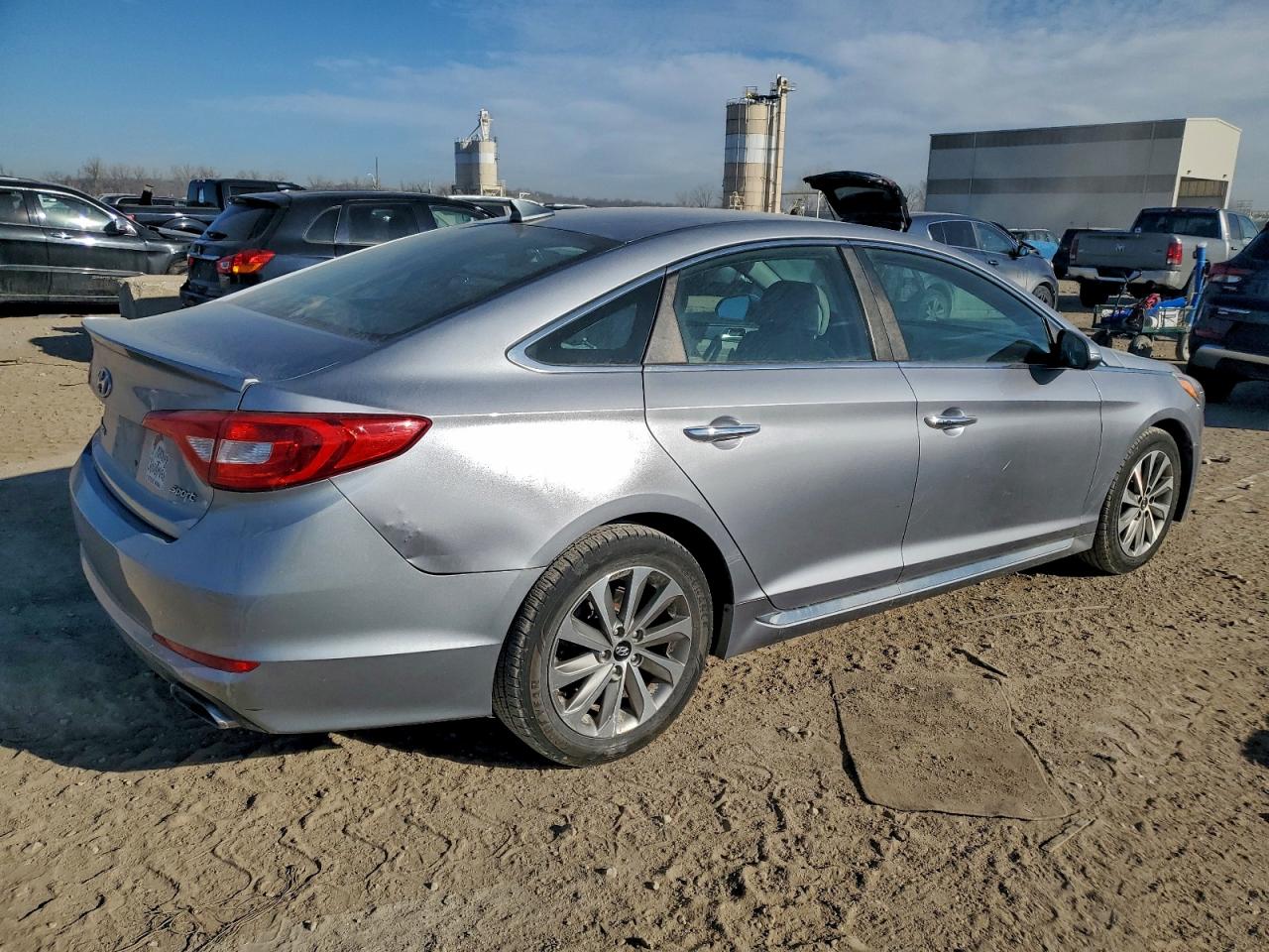 2015 HYUNDAI SONATA SPORT photo 3