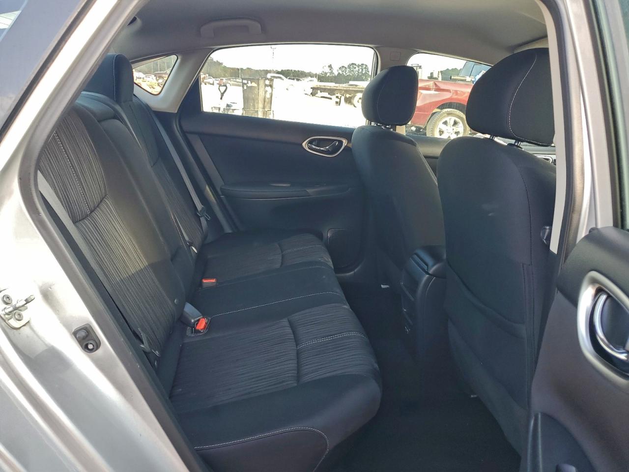 2018 NISSAN SENTRA S photo 10