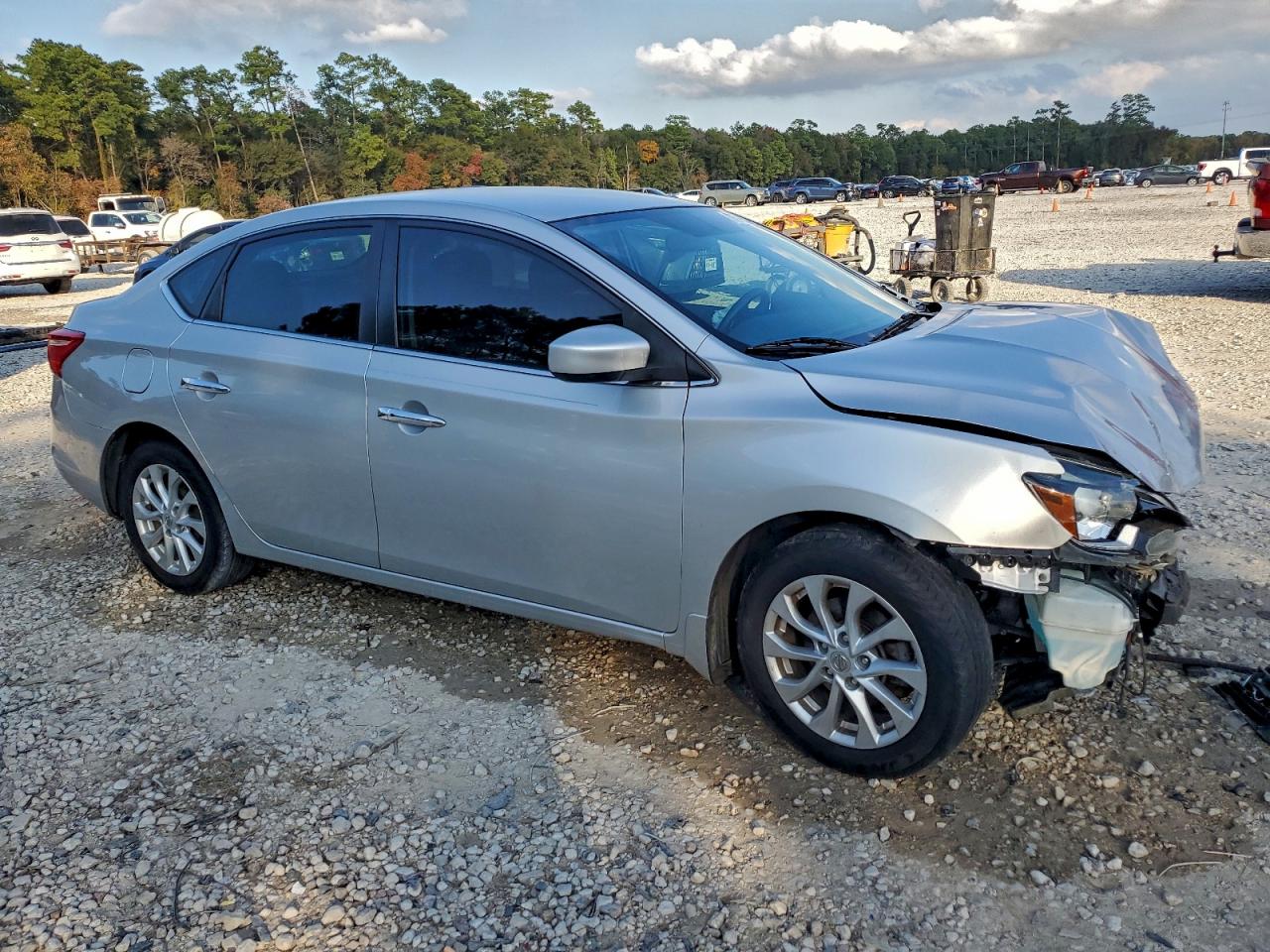 2018 NISSAN SENTRA S photo 4