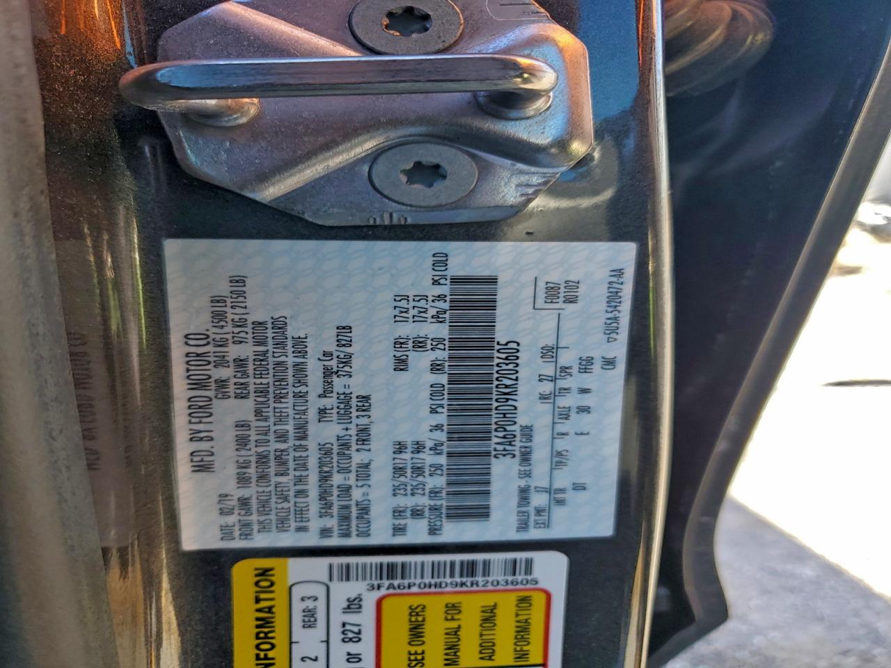 2019 FORD FUSION SE photo 12