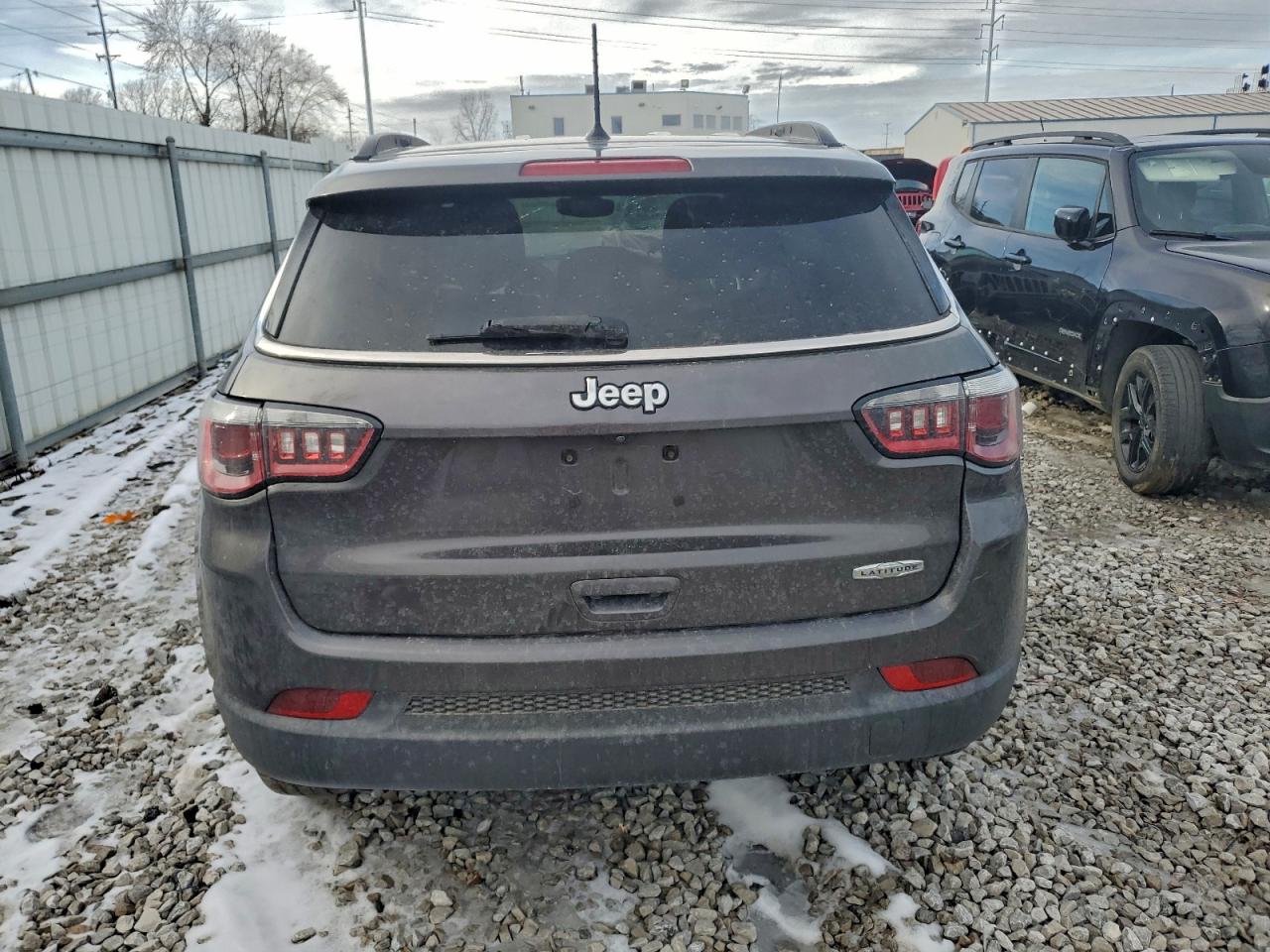 2017 JEEP COMPASS LATITUDE photo 6