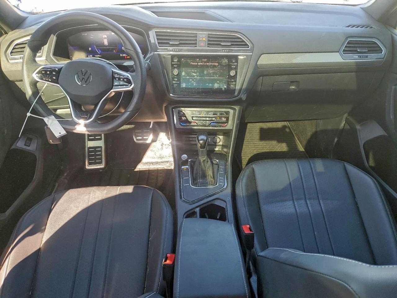 2024 VOLKSWAGEN TIGUAN SE R-LINE BLACK photo 8