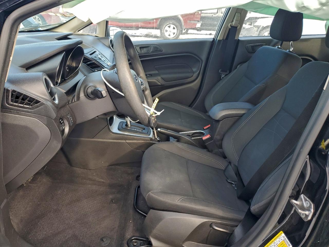 2018 FORD FIESTA SE photo 7