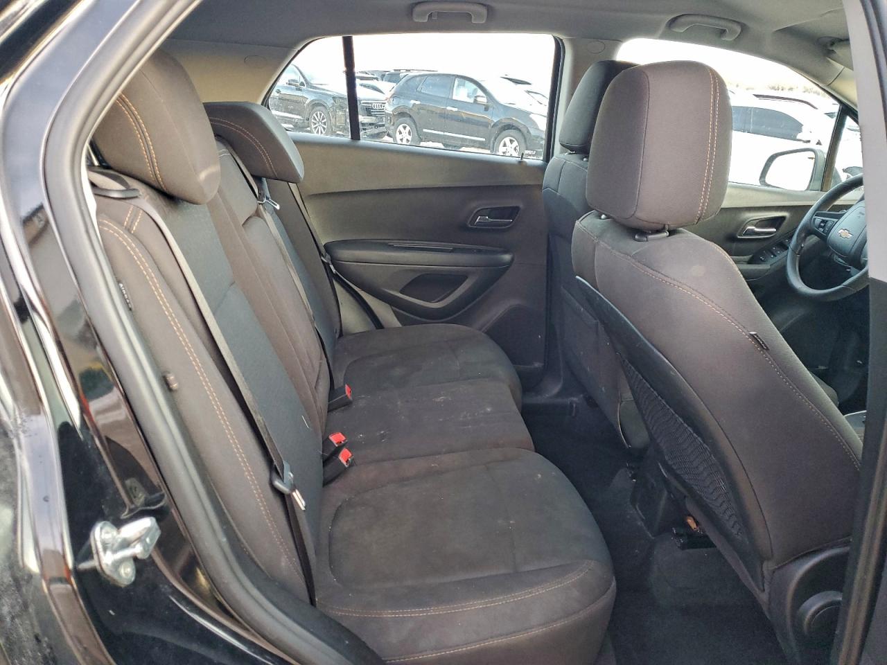 2018 CHEVROLET TRAX LS photo 11
