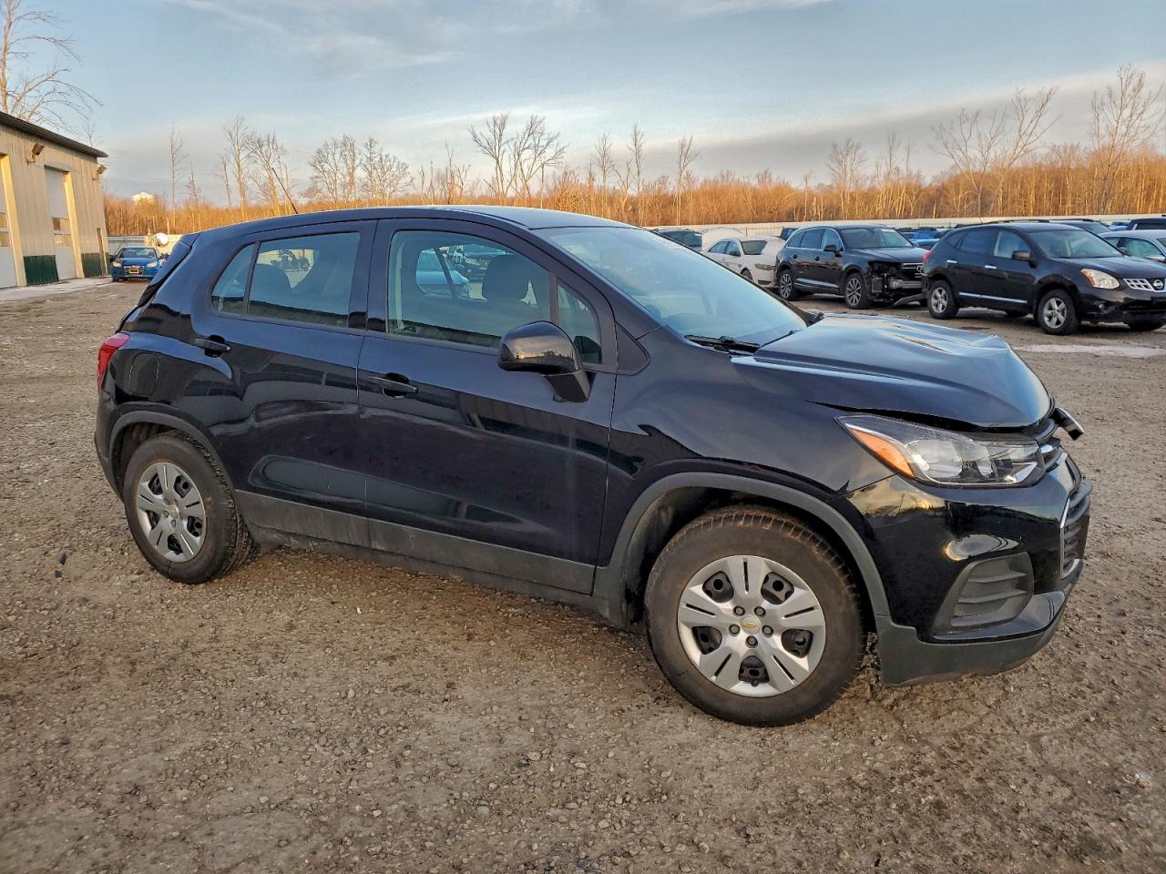 2018 CHEVROLET TRAX LS photo 4