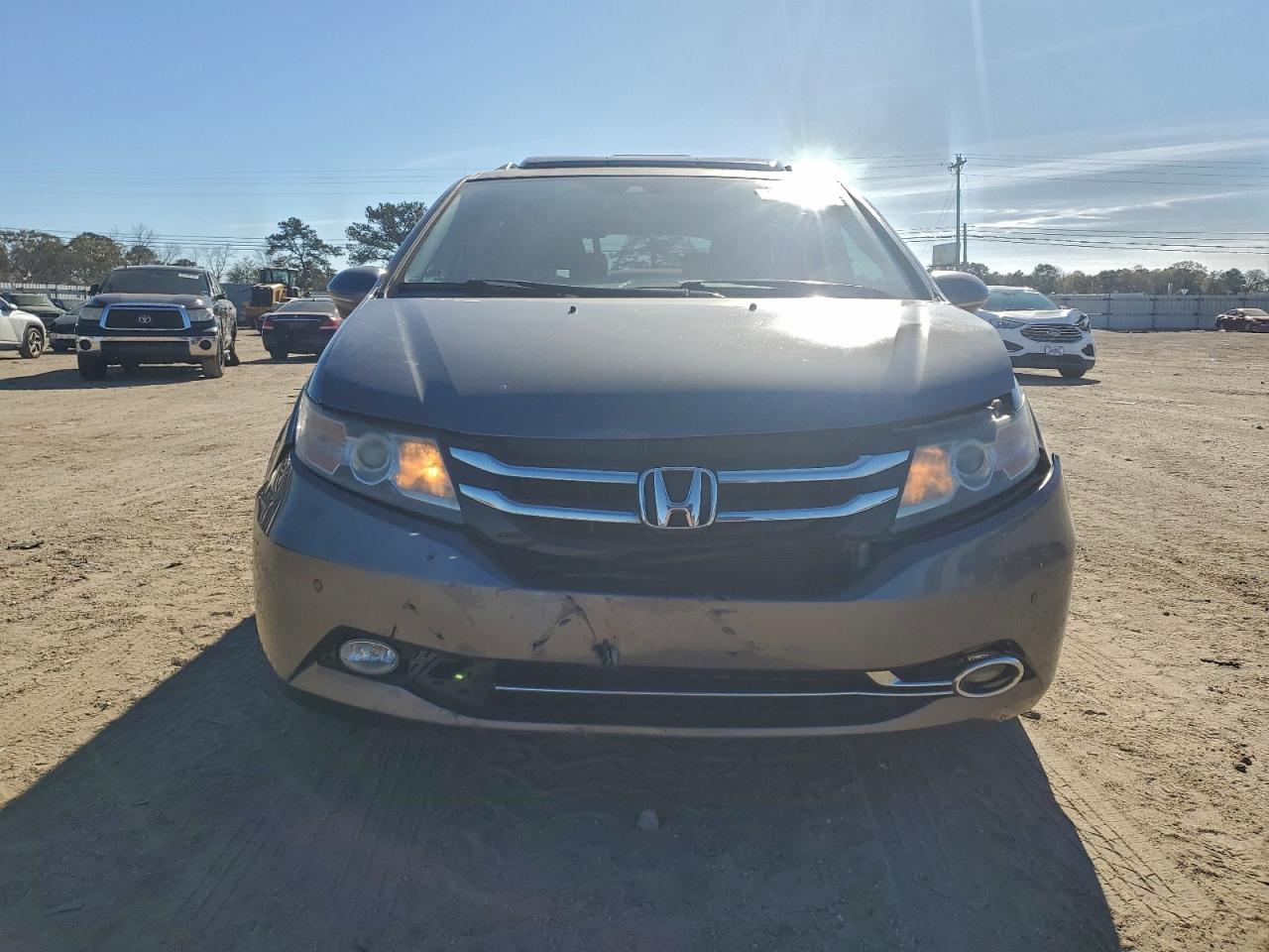 2014 HONDA ODYSSEY TOURING photo 5