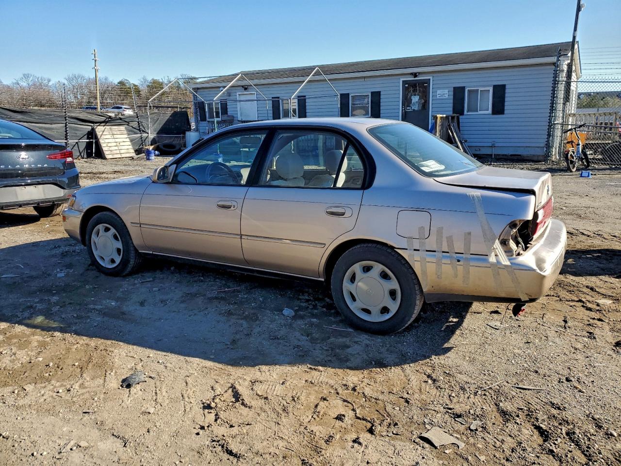 1996 TOYOTA COROLLA DX photo 2