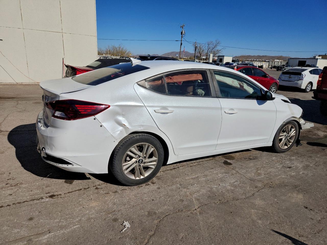 2019 HYUNDAI ELANTRA SEL photo 3