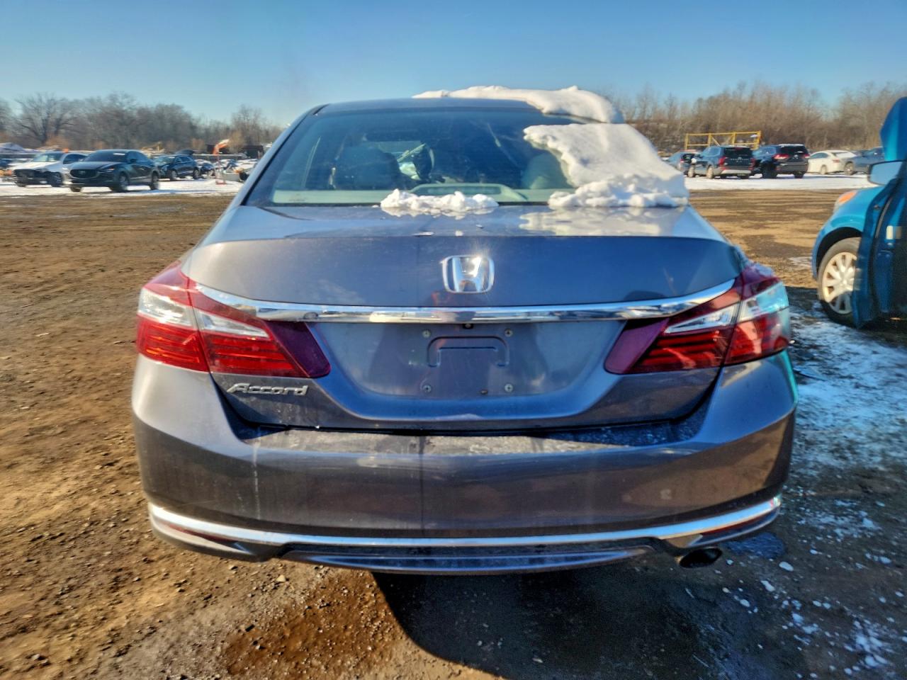 2016 HONDA ACCORD LX photo 6
