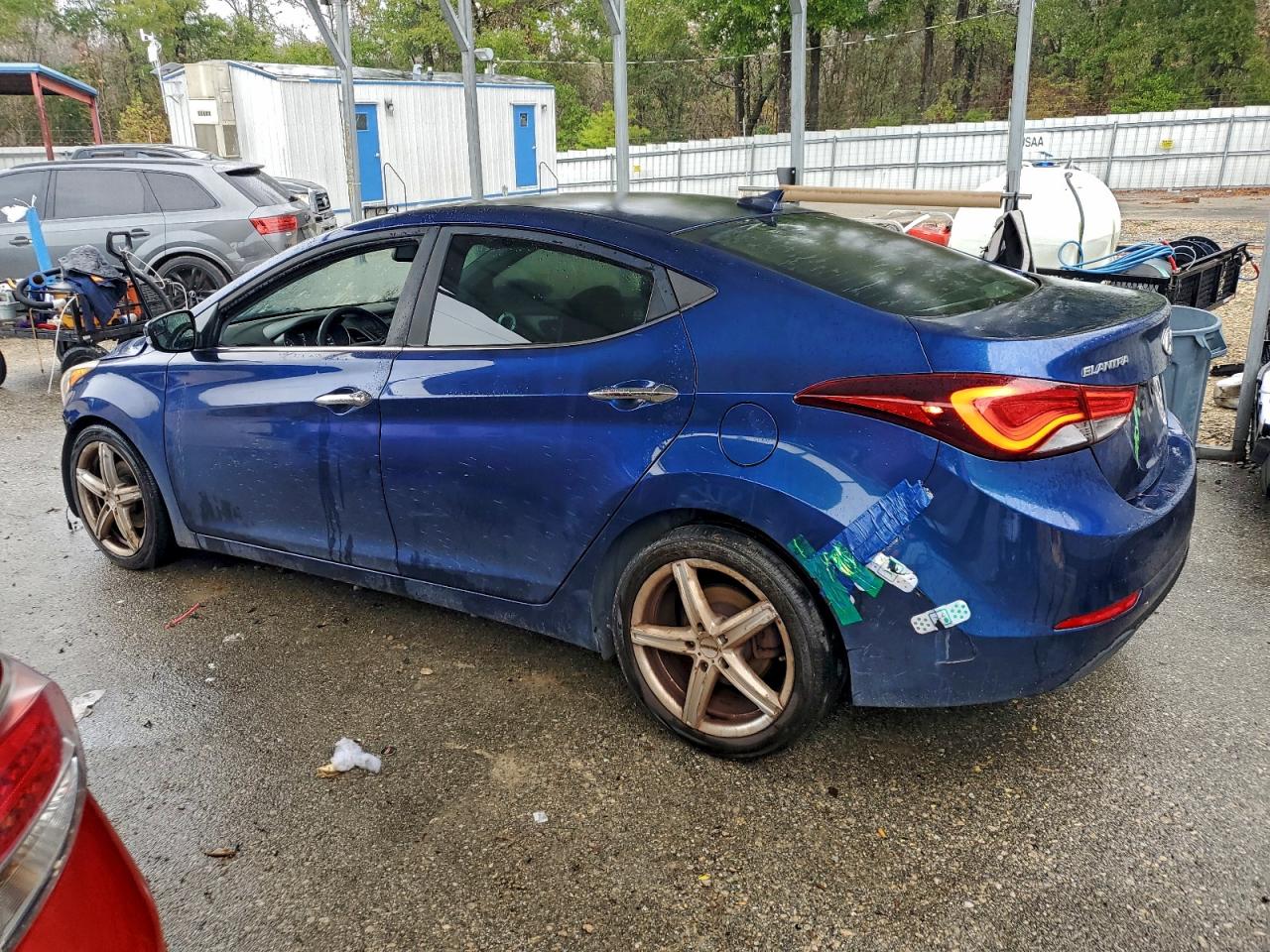2015 HYUNDAI ELANTRA SE photo 2