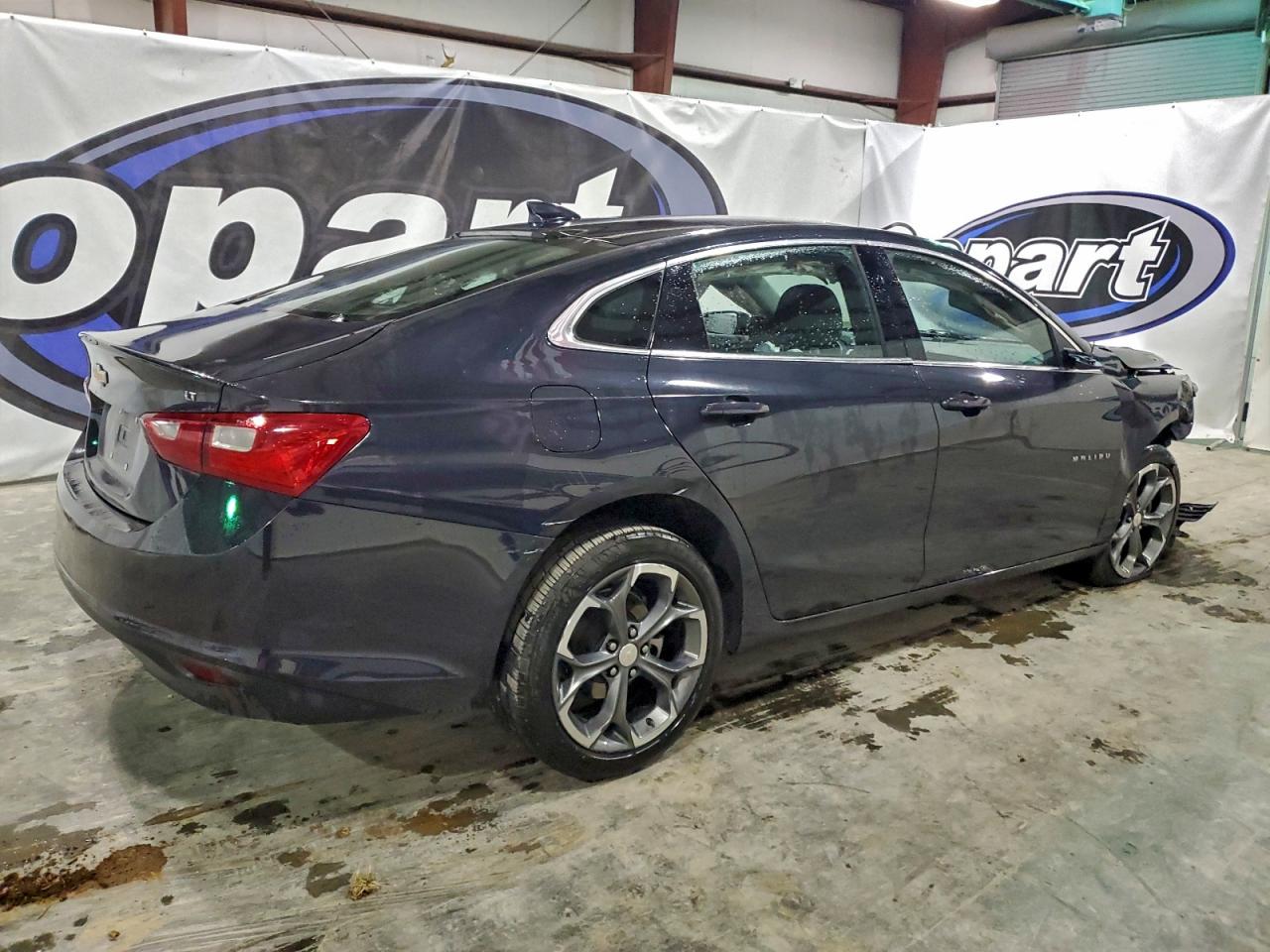 2023 CHEVROLET MALIBU LT photo 3