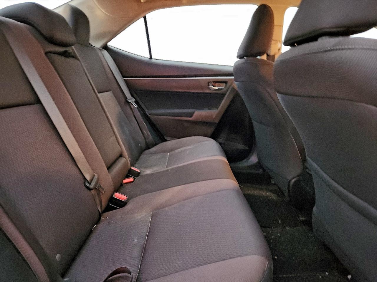 2017 TOYOTA COROLLA L photo 10