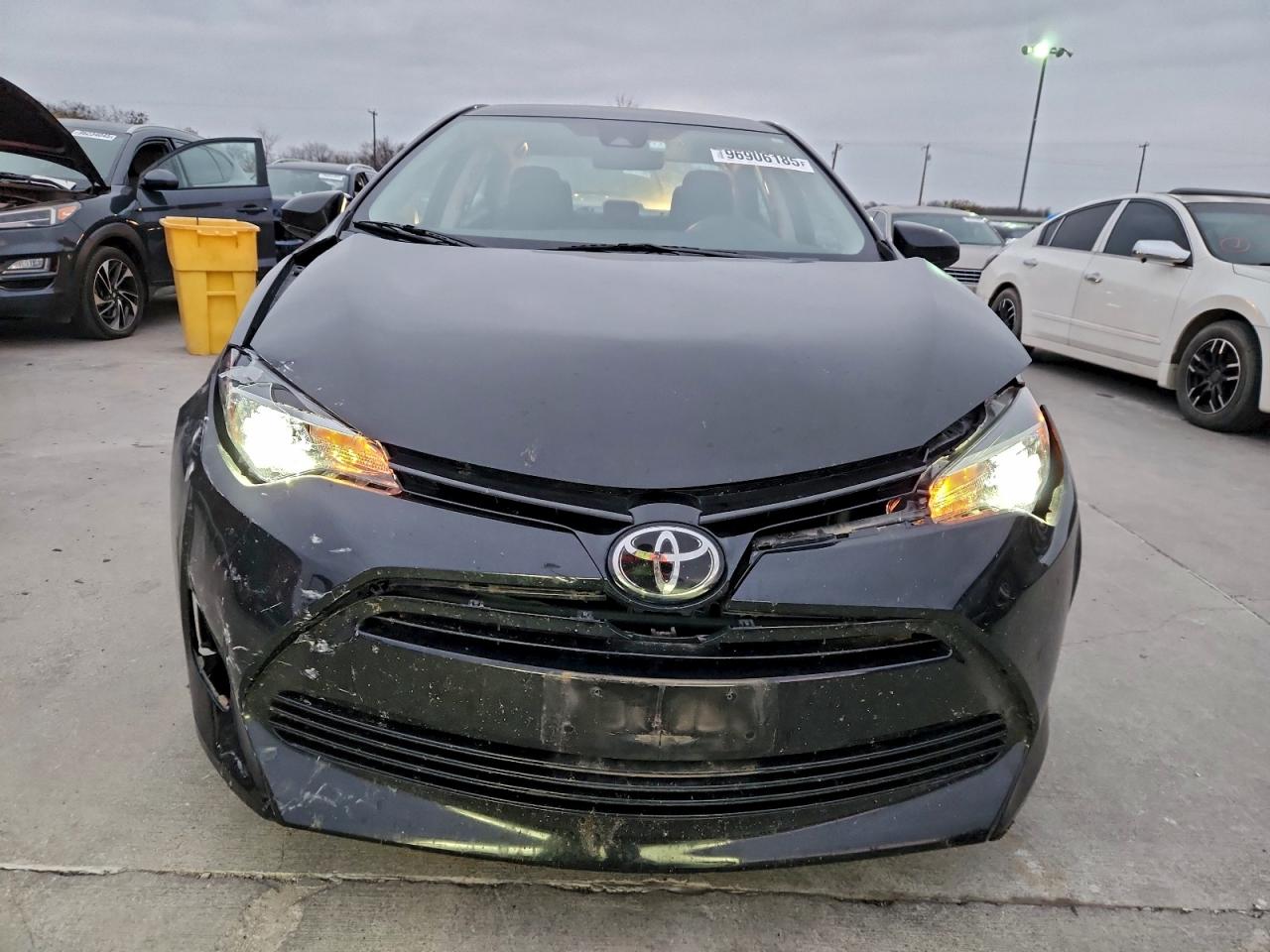 2017 TOYOTA COROLLA L photo 5