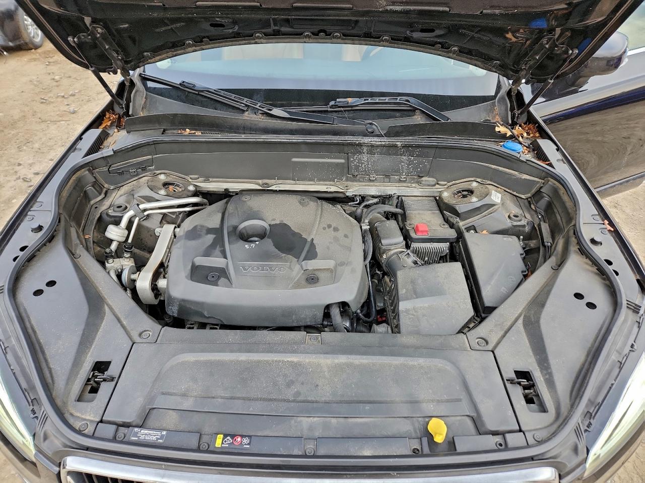 2016 VOLVO XC90 T6 photo 12