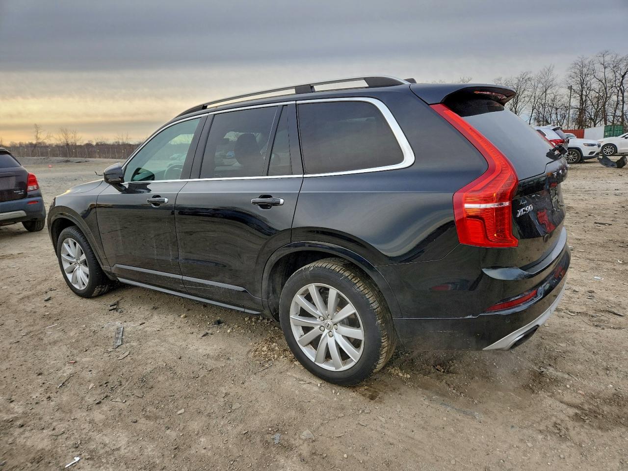 2016 VOLVO XC90 T6 photo 2