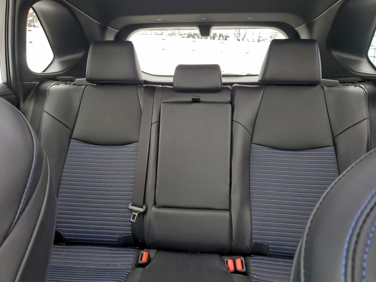 2022 TOYOTA RAV4 XSE photo 10