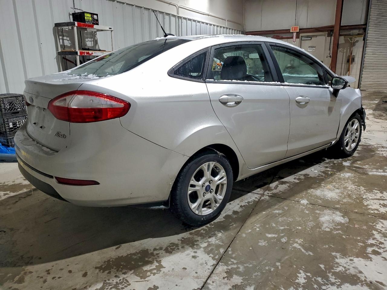 2015 FORD FIESTA SE photo 3