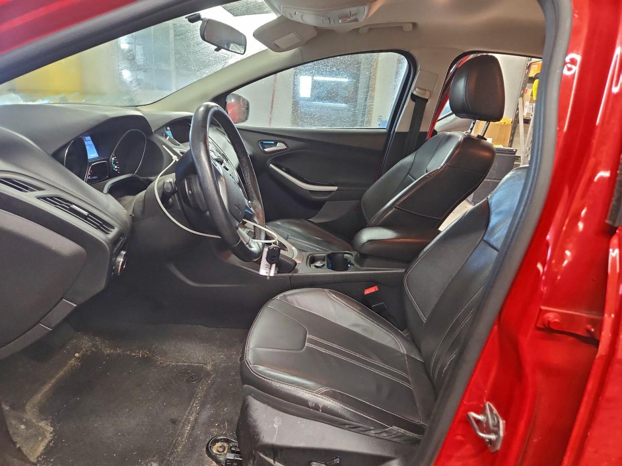 2014 FORD FOCUS SE photo 7