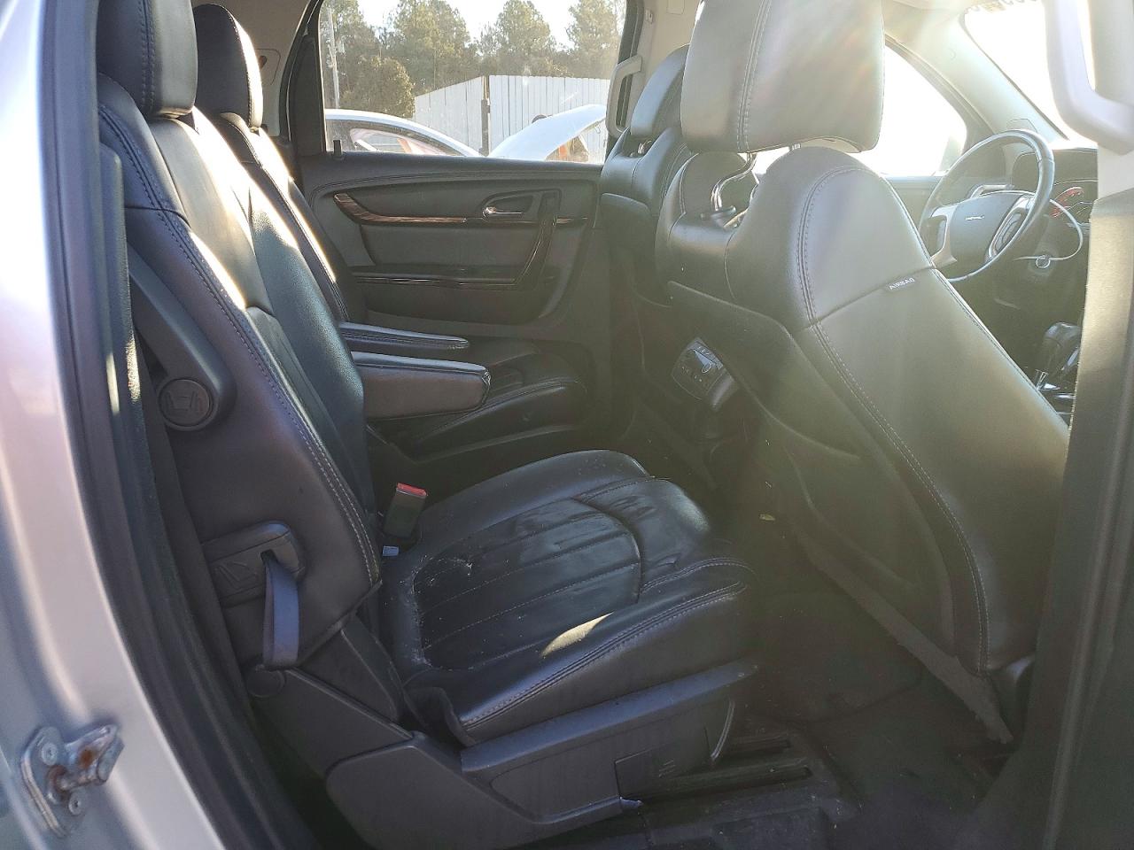 2016 GMC ACADIA DENALI photo 11