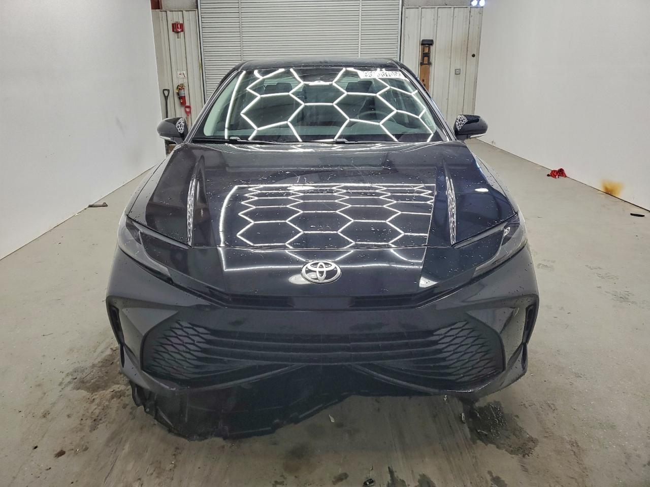 2026 TOYOTA CAMRY LE photo 5