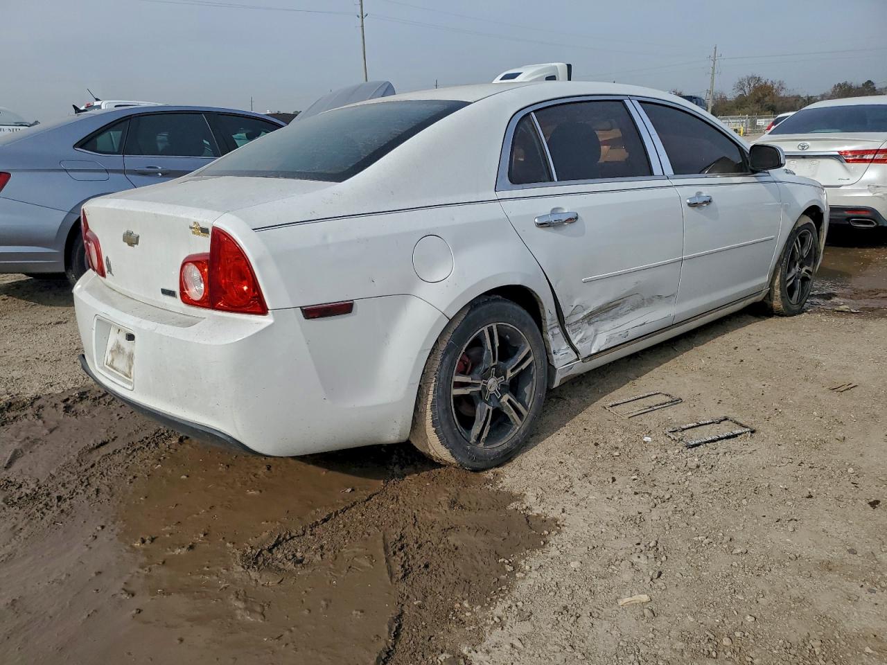 2011 CHEVROLET MALIBU 1LT photo 3