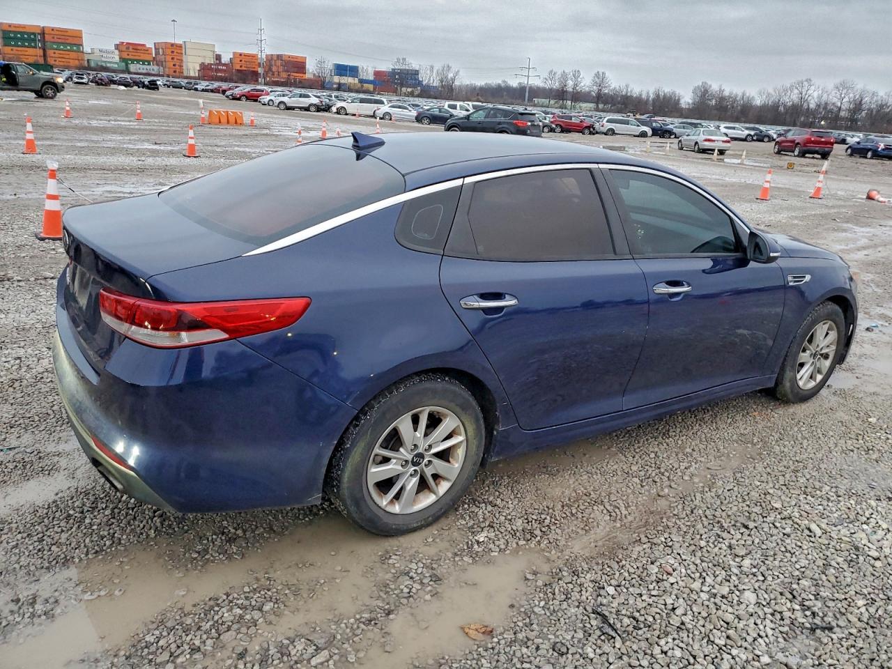 2018 KIA OPTIMA LX photo 3