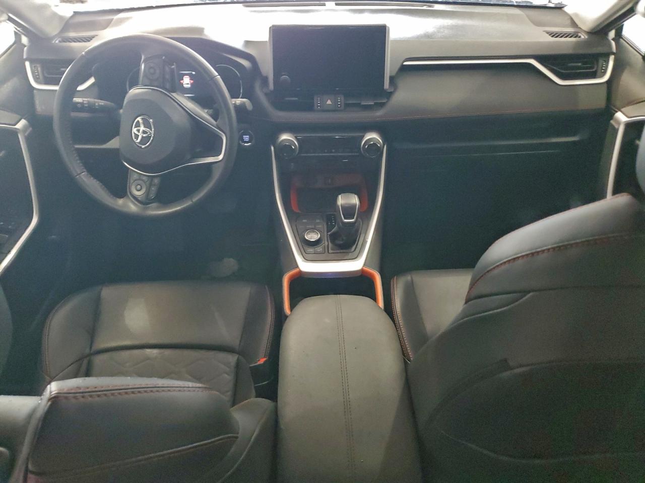 2024 TOYOTA RAV4 ADVENTURE photo 8