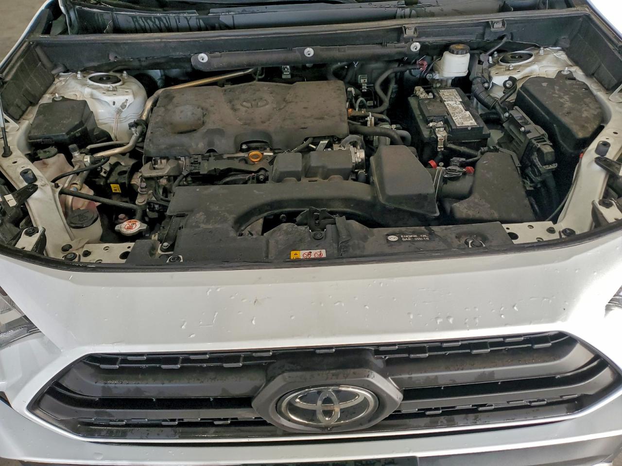 2024 TOYOTA RAV4 ADVENTURE photo 11