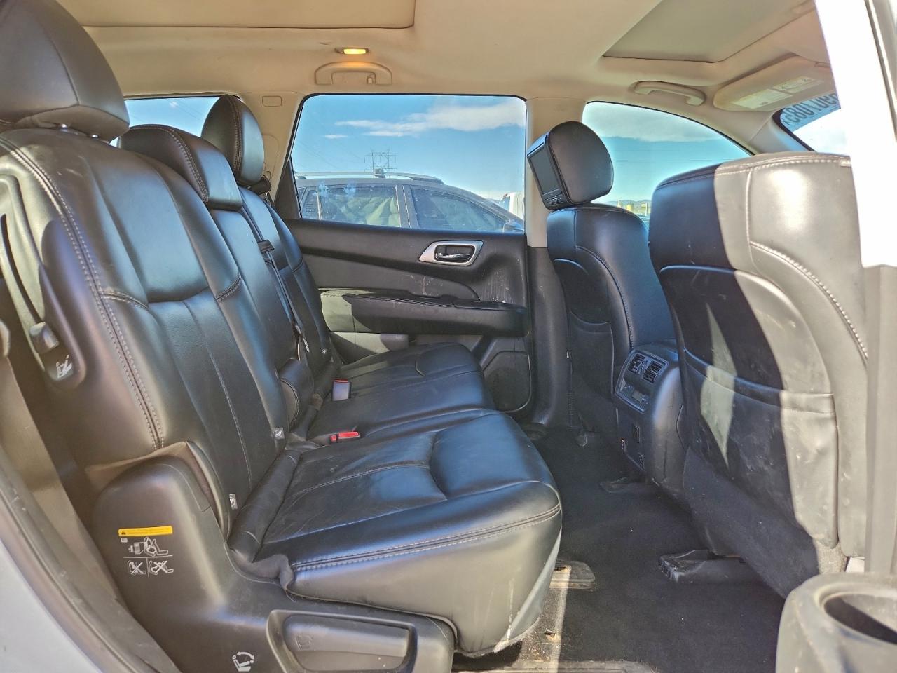 2017 NISSAN PATHFINDER S photo 11