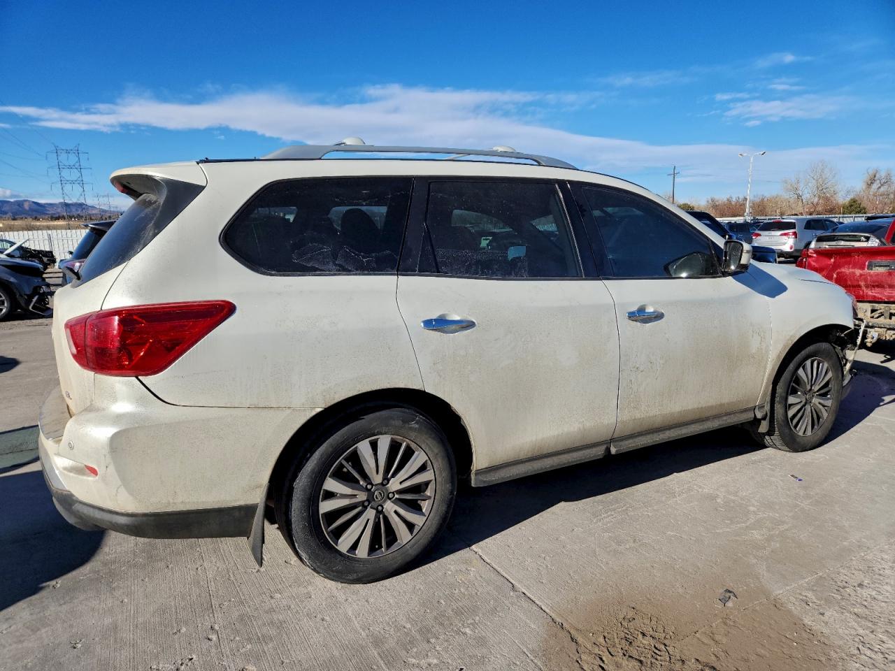 2017 NISSAN PATHFINDER S photo 3