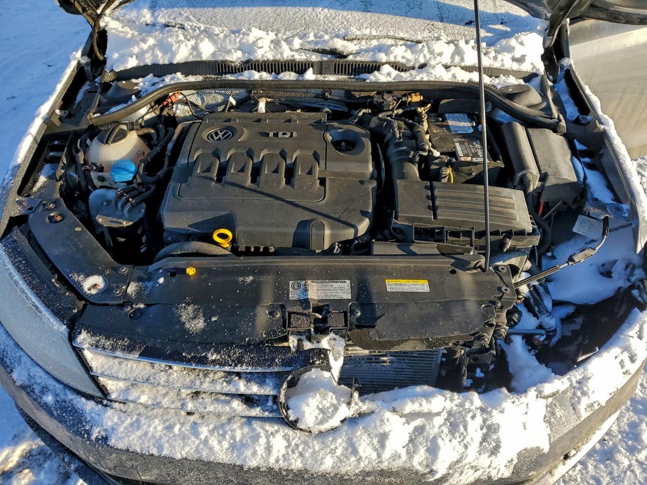 2015 VOLKSWAGEN JETTA TDI photo 11