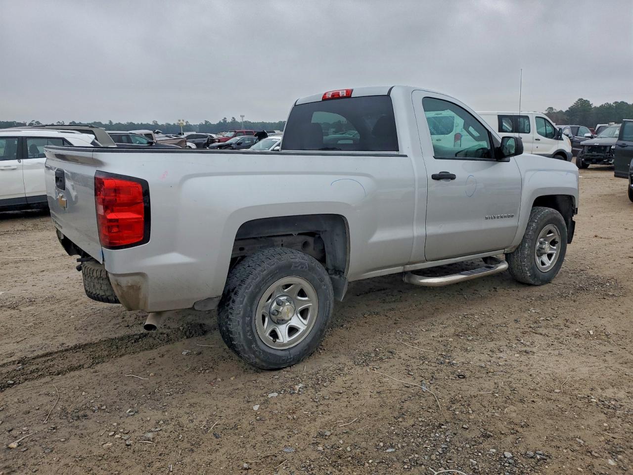 2014 CHEVROLET SILVERADO C1500 photo 3
