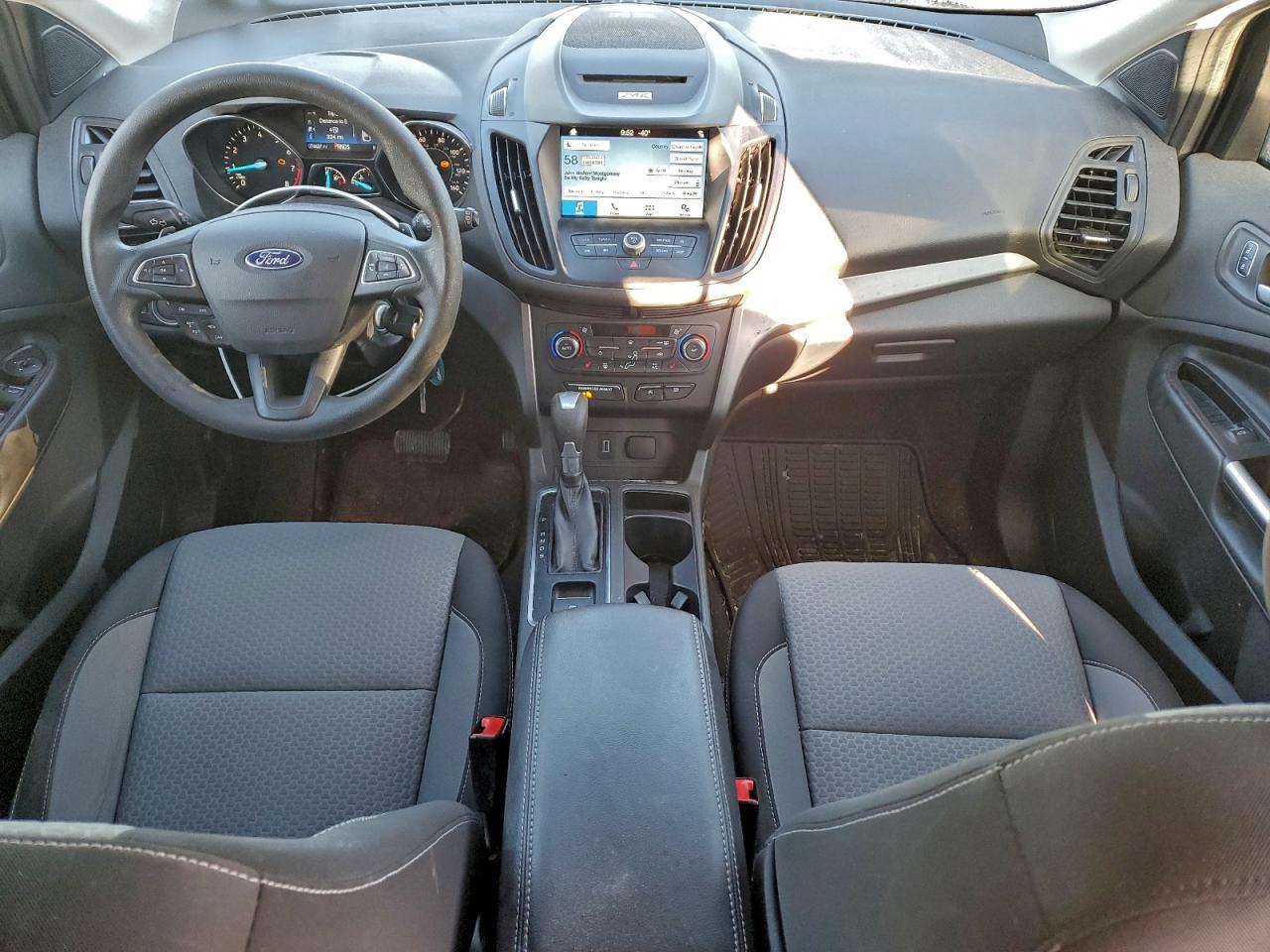 2017 FORD ESCAPE SE photo 8